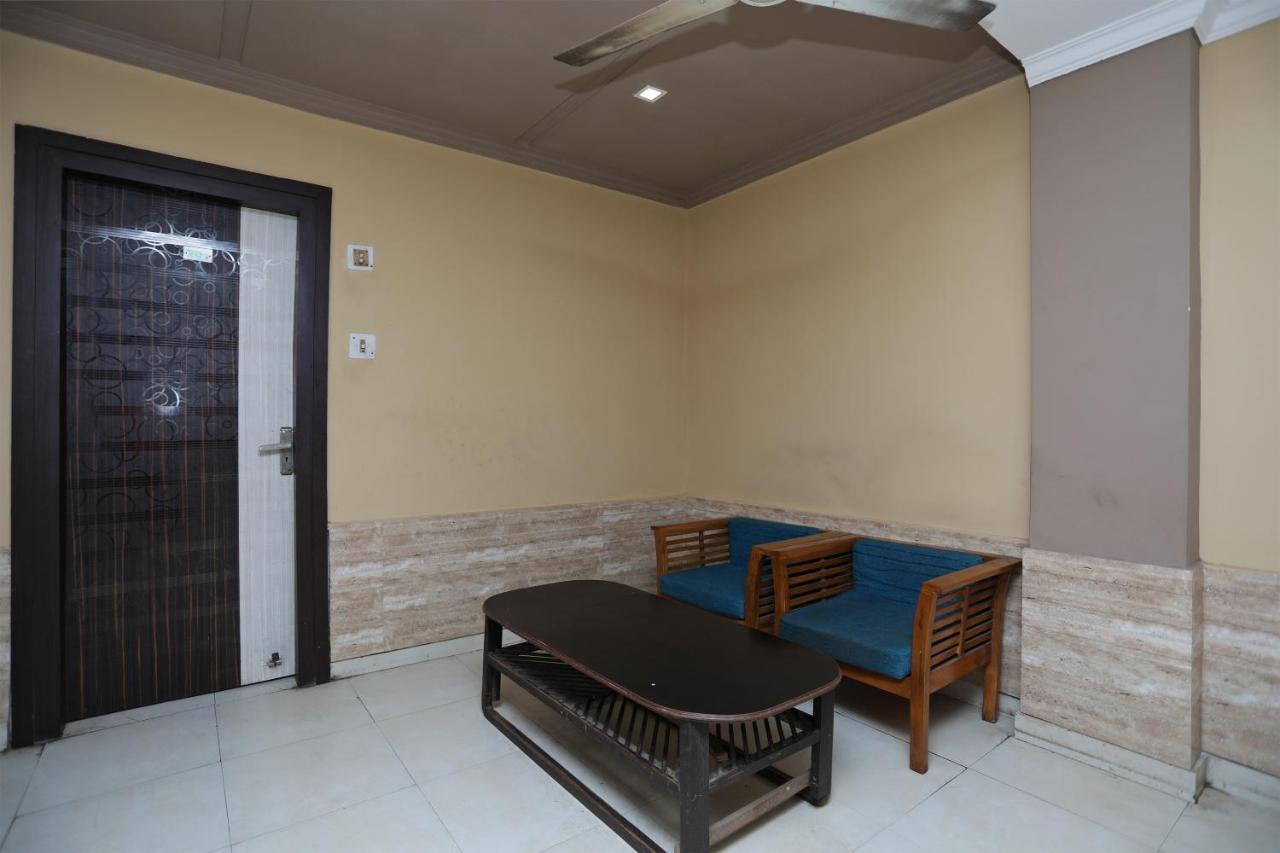 Oyo 4065 Hotel Richi Бхубанешвар Екстериор снимка